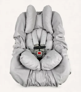 Gri puset kılıfı, puset minderi ve kemer kılıfından oluşan setin ürün görseli.