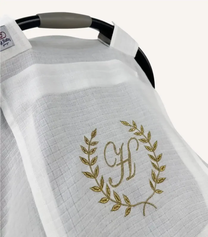 Beyaz tek kat müslin kumaştan, fırfırsız, kapaklı ve tül pencereli, kişiselleştirilebilir puset örtüsü.