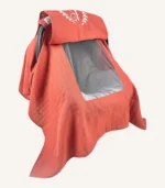 Kiremit tek kat müslin kumaştan, fırfırsız, kapaklı ve tül pencereli, kişiselleştirilebilir puset örtüsü.