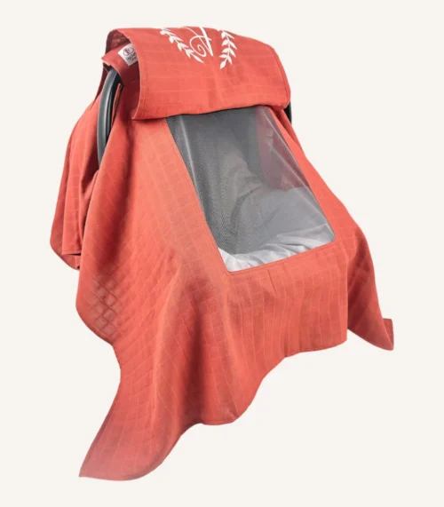 Kiremit tek kat müslin kumaştan, fırfırsız, kapaklı ve tül pencereli, kişiselleştirilebilir puset örtüsü.