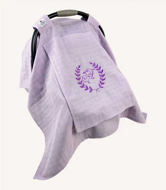 Lila tek kat müslin kumaştan, fırfırsız, kapaklı ve tül pencereli, kişiselleştirilebilir puset örtüsü.