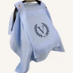 Mavi tek kat müslin kumaştan, fırfırsız, kapaklı ve tül pencereli, kişiselleştirilebilir puset örtüsü.