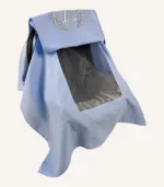 Mavi tek kat müslin kumaştan, fırfırsız, kapaklı ve tül pencereli, kişiselleştirilebilir puset örtüsü.