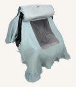 Mint tek kat müslin kumaştan fırfırlı, kapaklı puset örtüsü; tül pencereli ve kişiselleştirilebilir nakış detaylı model.