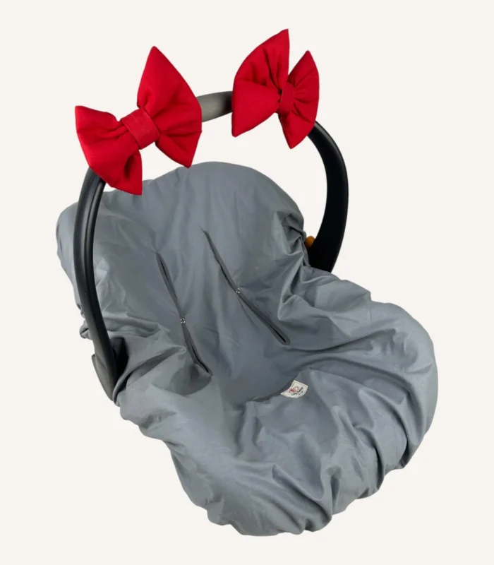 Kırmızı renkte, pamuk poplin kumaştan, cırtlı veya broşlu takılabilen iki adet mini fiyonk aksesuar seti