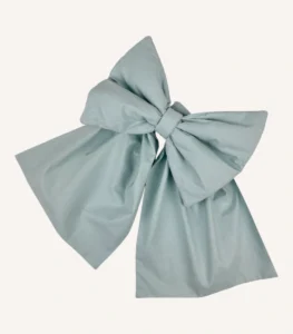 Mint pamuk poplin kumaştan, elyaf dolgulu, cırtlı veya broşlu takılabilen dekoratif fiyonk aksesuar