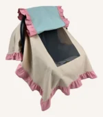 Çok renkli poplin kumaştan, fırfırlı ve tül pencereli kapaklı puset örtüsü (pudra, bej ve mint tonları)