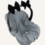 Siyah renkte, pamuk poplin kumaştan, cırtlı veya broşlu takılabilen iki adet mini fiyonk aksesuar seti