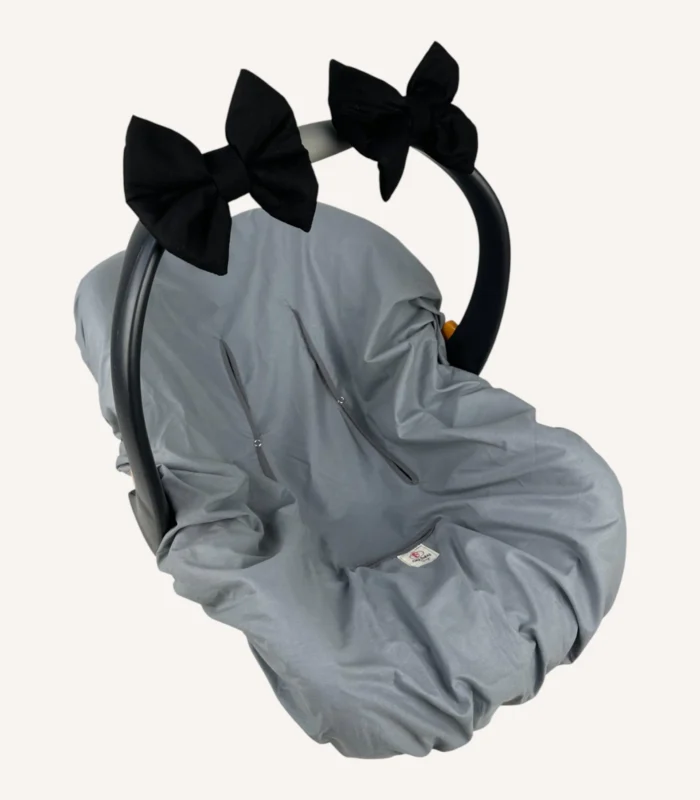 Siyah renkte, pamuk poplin kumaştan, cırtlı veya broşlu takılabilen iki adet mini fiyonk aksesuar seti