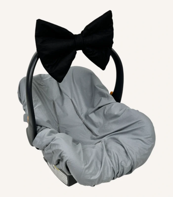 Siyah pamuk poplin kumaştan, elyaf dolgulu, cırtlı veya broşlu takılabilen dekoratif fiyonk aksesuar