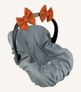 Tarçın renkte, pamuk poplin kumaştan, cırtlı veya broşlu takılabilen iki adet mini fiyonk aksesuar seti