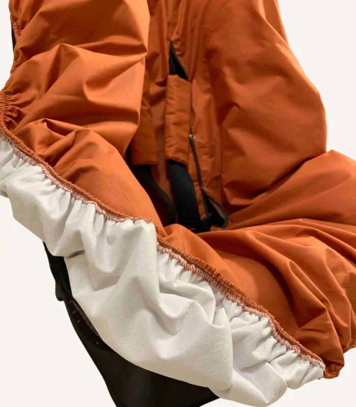 Tarçın pamuk yüzeyli, sıvı geçirmez veya normal pamuk seçenekli çocuk oto koltuğu kılıfı ve kemer kılıfı seti.