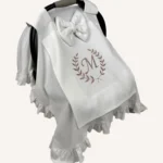 Ekru organik pamuk interlok, kenarları fırfırlı ve fırfır kenarlarında kroşe detaylı puset örtüsü