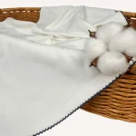 Kroşe detaylı, biyeli, GOTS sertifikalı %100 organik pamuk interlok bebek battaniyesi