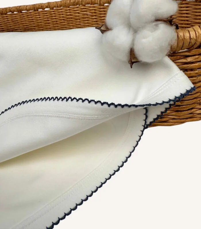 Kroşe detaylı, biyeli, GOTS sertifikalı %100 organik pamuk interlok bebek battaniyesi