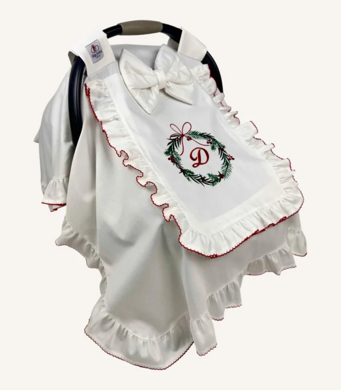 Ekru pamuk saten, kapakta ve kenarlarda çift fırfırlı, kroşe işlemeli kapaklı puset örtüsü