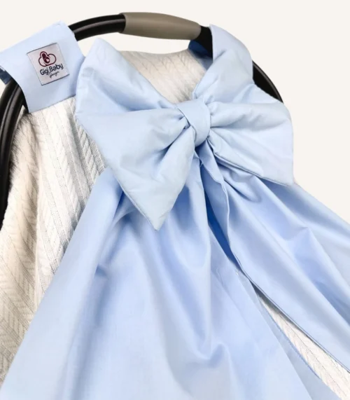 Krem örgü pike puset örtüsü, bebek mavisi fiyonklu, ortadan yırtmaçlı çıtçıtlı model, fırfırlı kenarlı, %100 pamuk bebek puset örtüsü