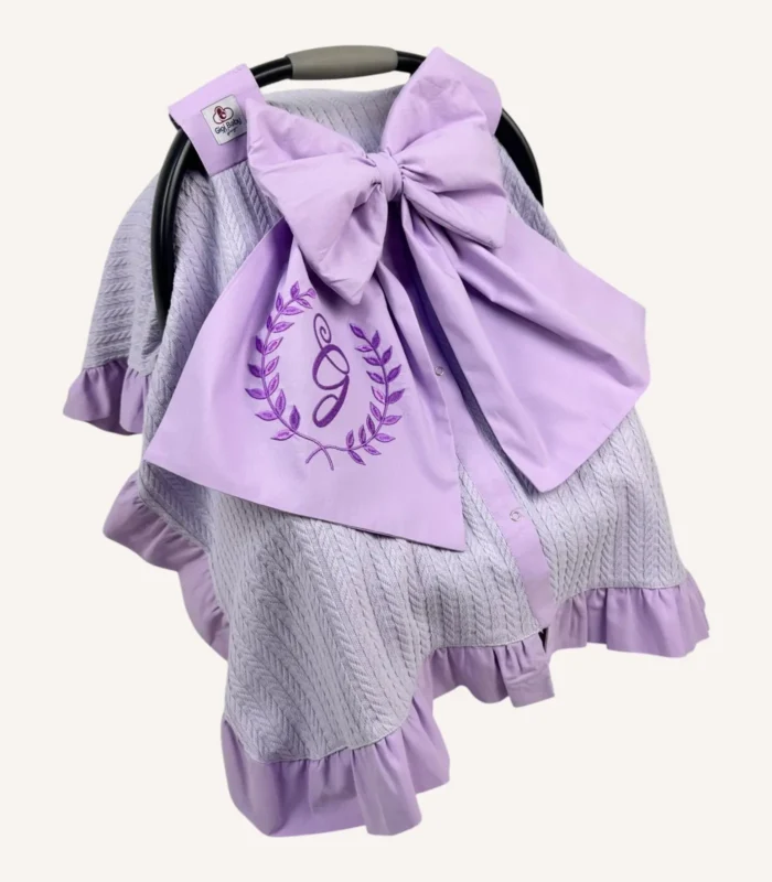 Lila örgü pike puset örtüsü, fiyonklu, ortadan yırtmaçlı çıtçıtlı model, fırfırlı kenarlı, %100 pamuk bebek puset örtüsü