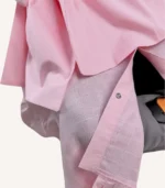 Pembe müslin puset örtüsü, tek kat, fiyonklu, ortadan yırtmaçlı çıtçıtlı model, akfil fırfırlı, hafif yazlık bebek puset örtüsü