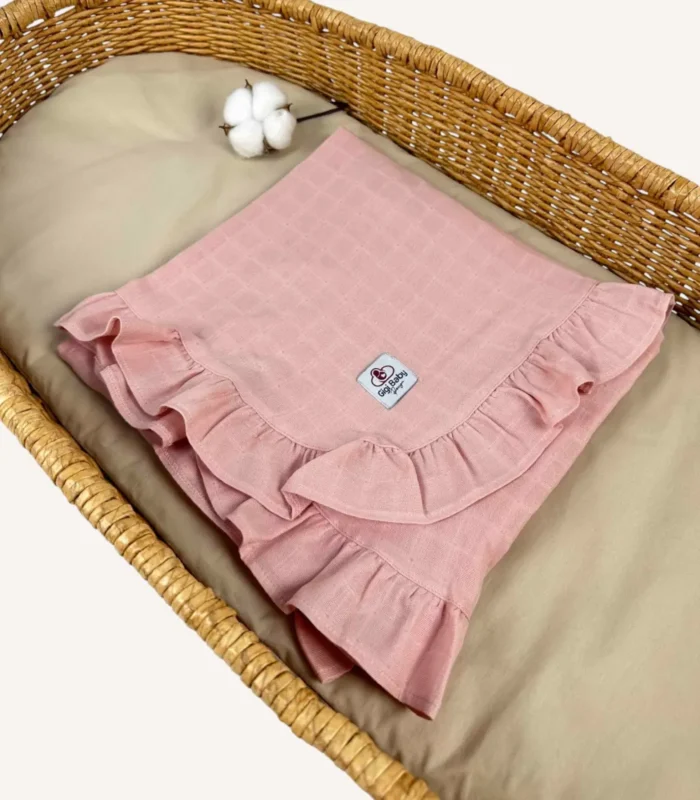 Pudra tek kat müslin kumaştan fırfırlı, nakış seçenekli bebek battaniyesi