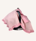 Pudra müslin puset örtüsü, tek kat, fiyonklu, ortadan yırtmaçlı çıtçıtlı model, akfil fırfırlı, hafif yazlık bebek puset örtüsü